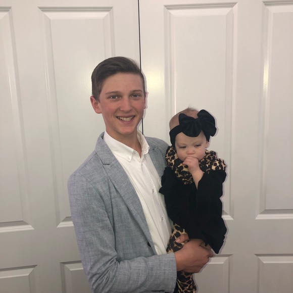 Meet your Posher, Carson - Picture 1 of 1